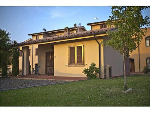 Ferienwohnung Borgo Di Pomaia Exterior foto